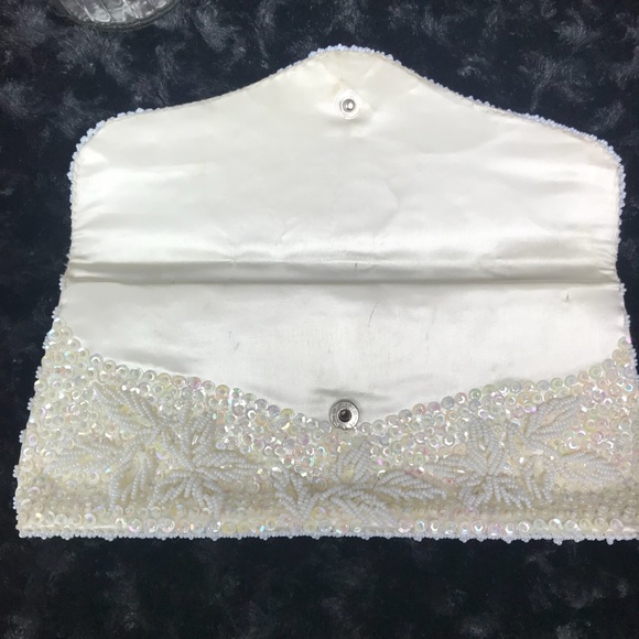Vintage Kane M Ivory Sequin and Beaded Clutch - Picture 6 of 8